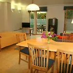 Apartament Meri Parnawa